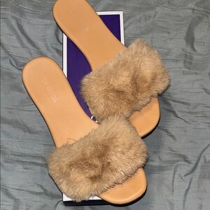 TOP Moda Tan Faux Fur Slippers